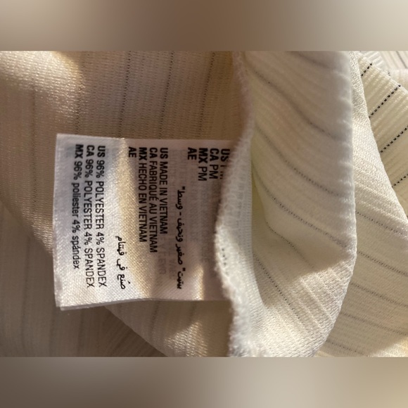 Charter Club Petites Striped Textured Knit Top Faux Button Back Shirt Medium PM - Picture 4 of 4